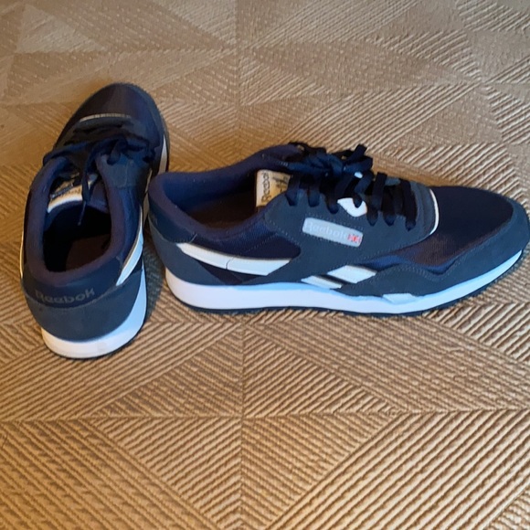 Adidas Men sneakers size 11 Navy Blue. Worn once. - Picture 7 of 7